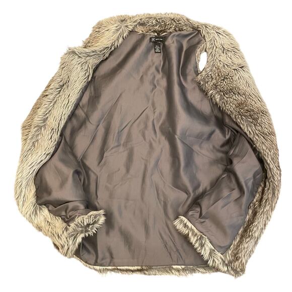 INC International Concepts Tan Ombre Faux Fur Vest size M/L - Picture 7 of 8
